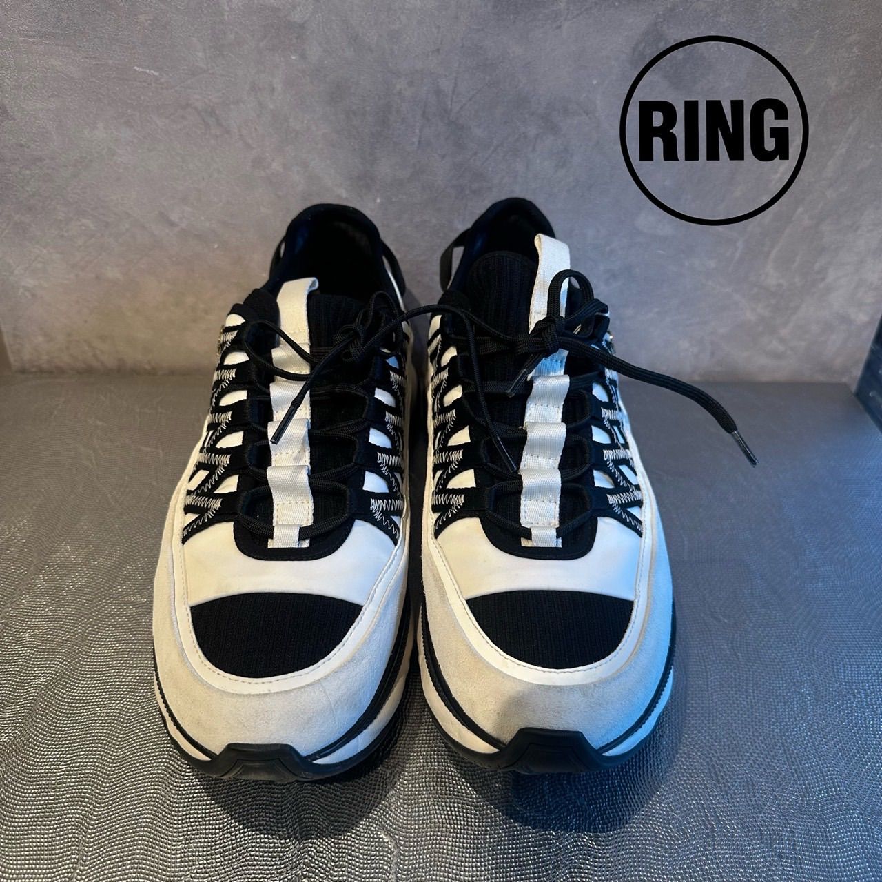 CHANEL Suede Switching Sneaker