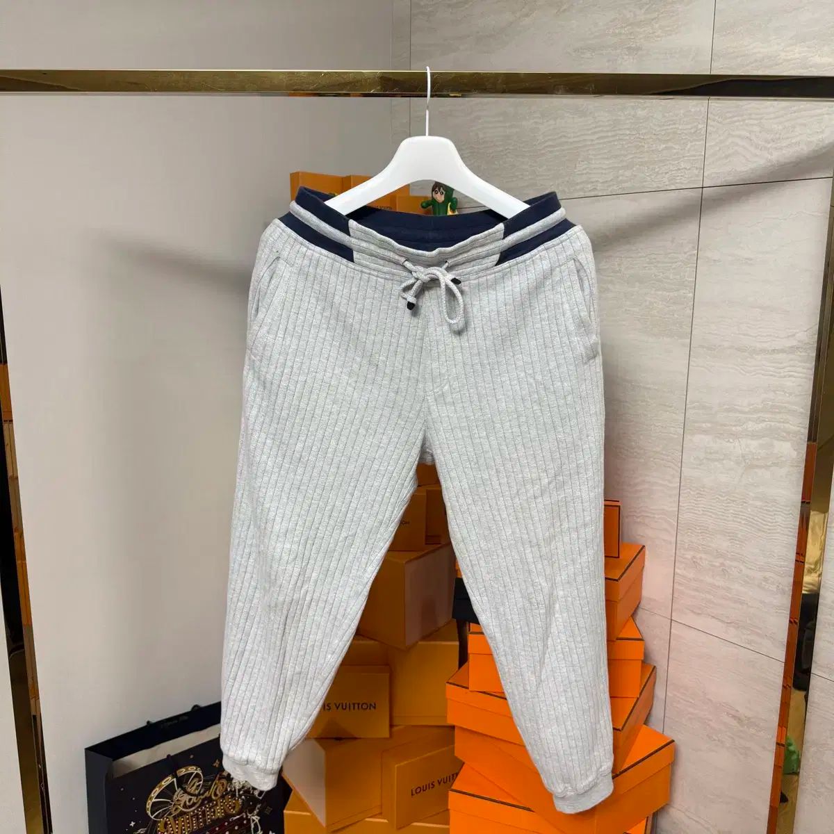 Sサイズ Brunello Cucinelli ブルネロクチネリ ゴージ ジョガー パンツ