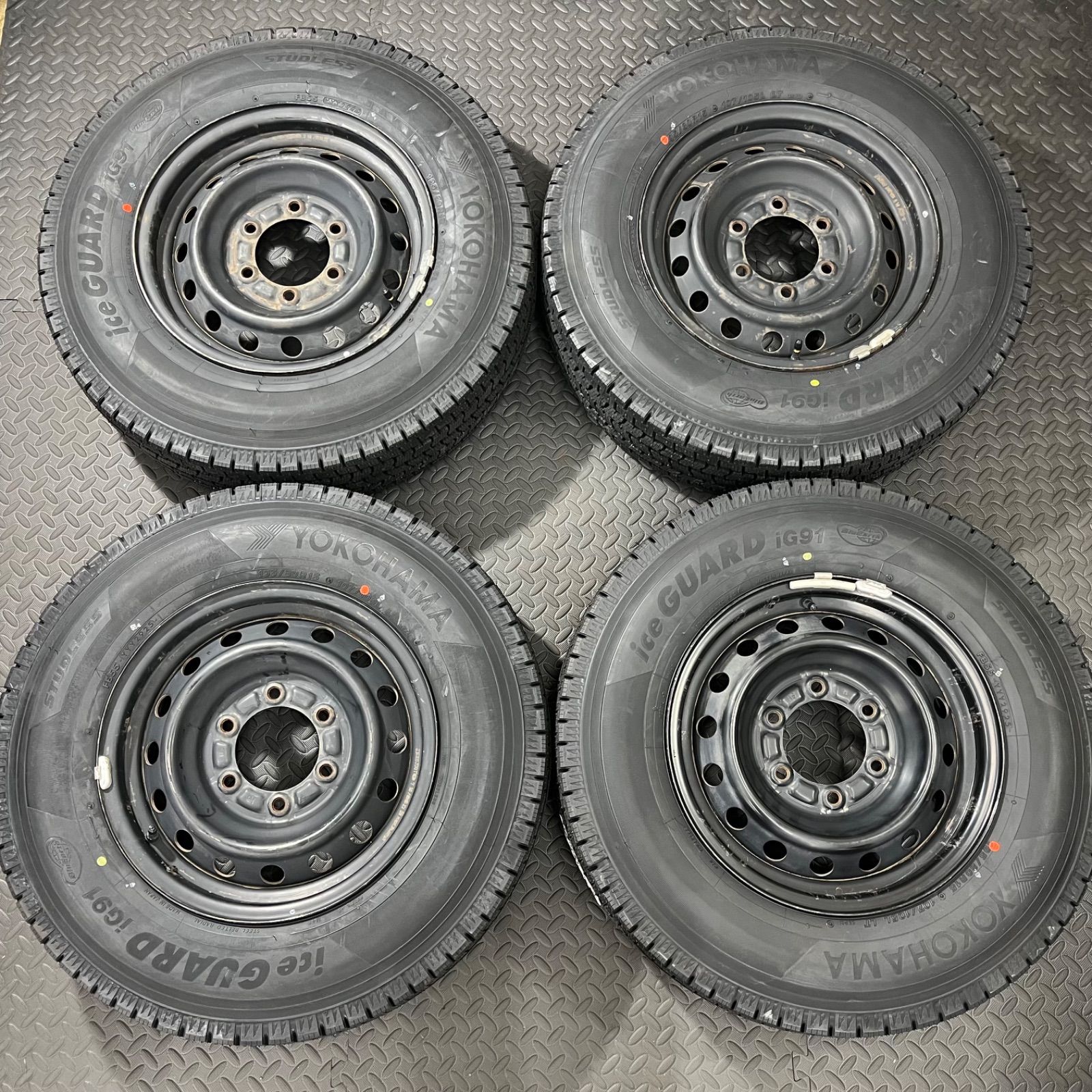25年製 タイヤ 195 80 R 15 107 105 L LT ヨコハマ アイスガードIG 91 トヨタ ハイエース 200系 レジアスエース スタッドレスタイヤ 冬タイヤ 1192 Y
