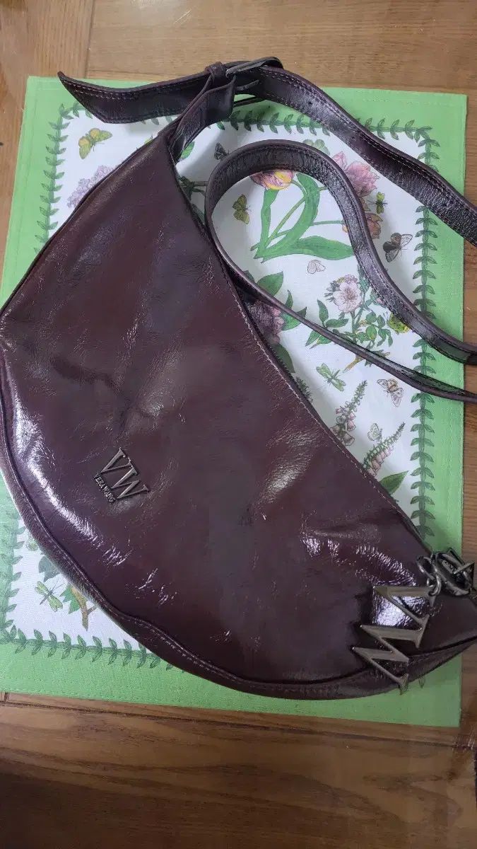 ヴェラウォン クロワッサン バッグ