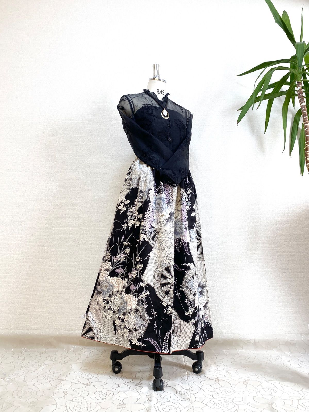 大人 着物スカート着物リメイクウエストゴムロングスカートフリーサイズ みハンドメイドNO.5837