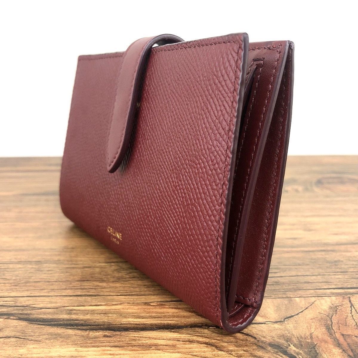 CELINE ミディアムストラップウォレット