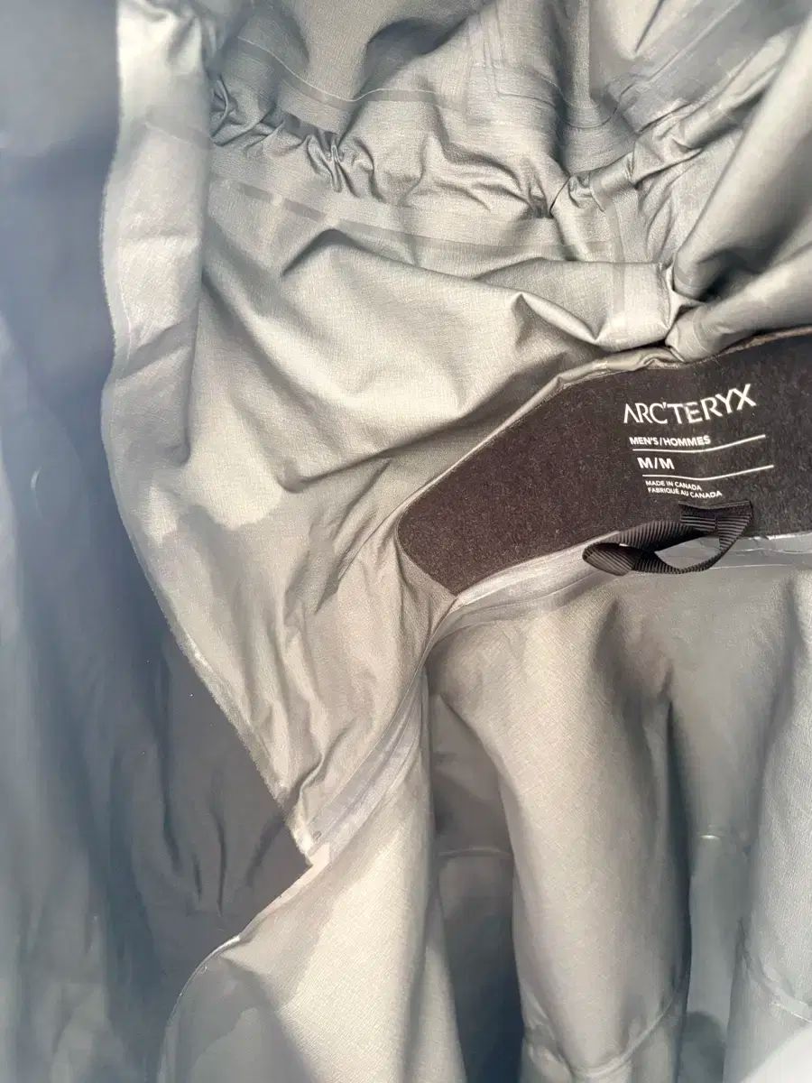 ARC TERYX アークテリクス アルファ SV 24K ブラック ジャケット