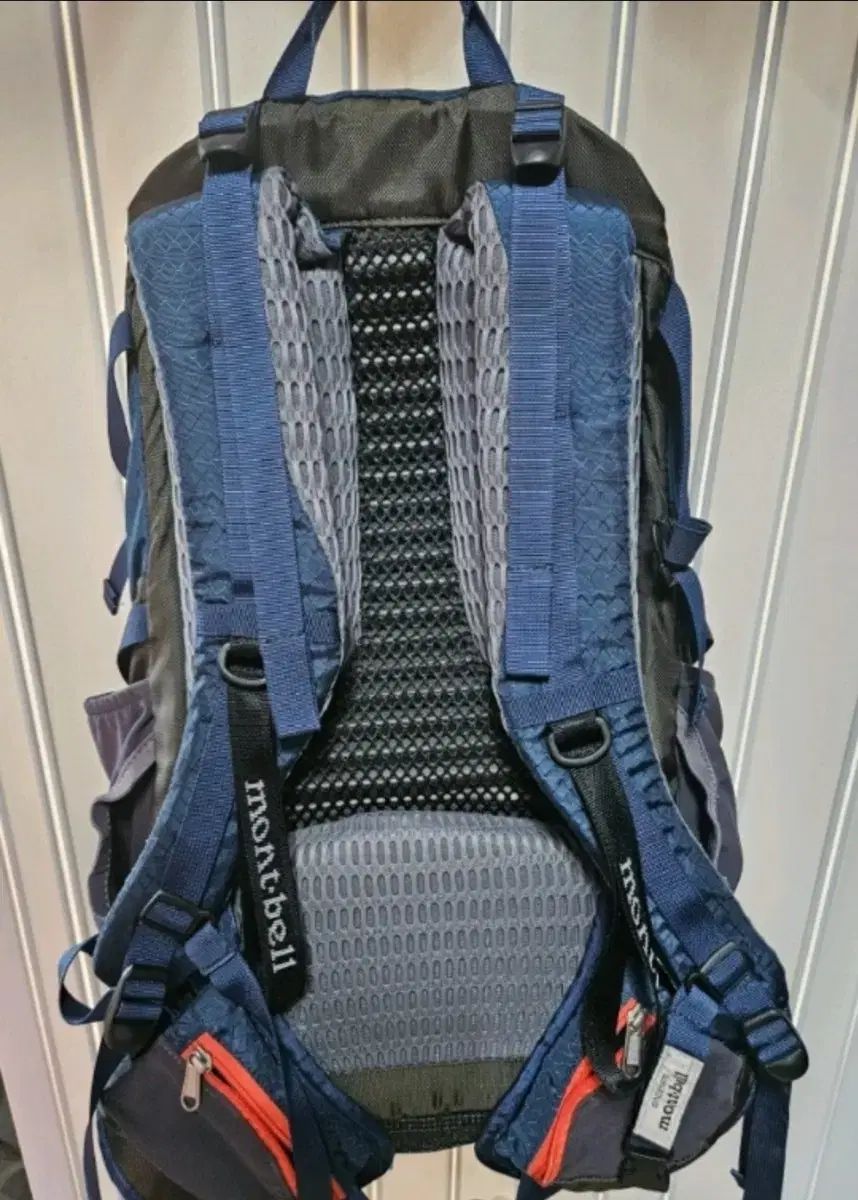 モンベル登山用キャンプ用バッグ