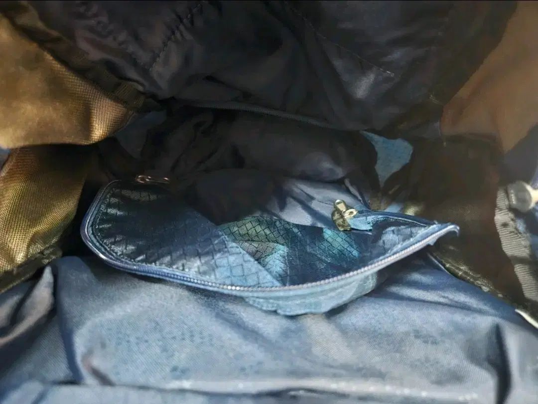 モンベル登山用キャンプ用バッグ