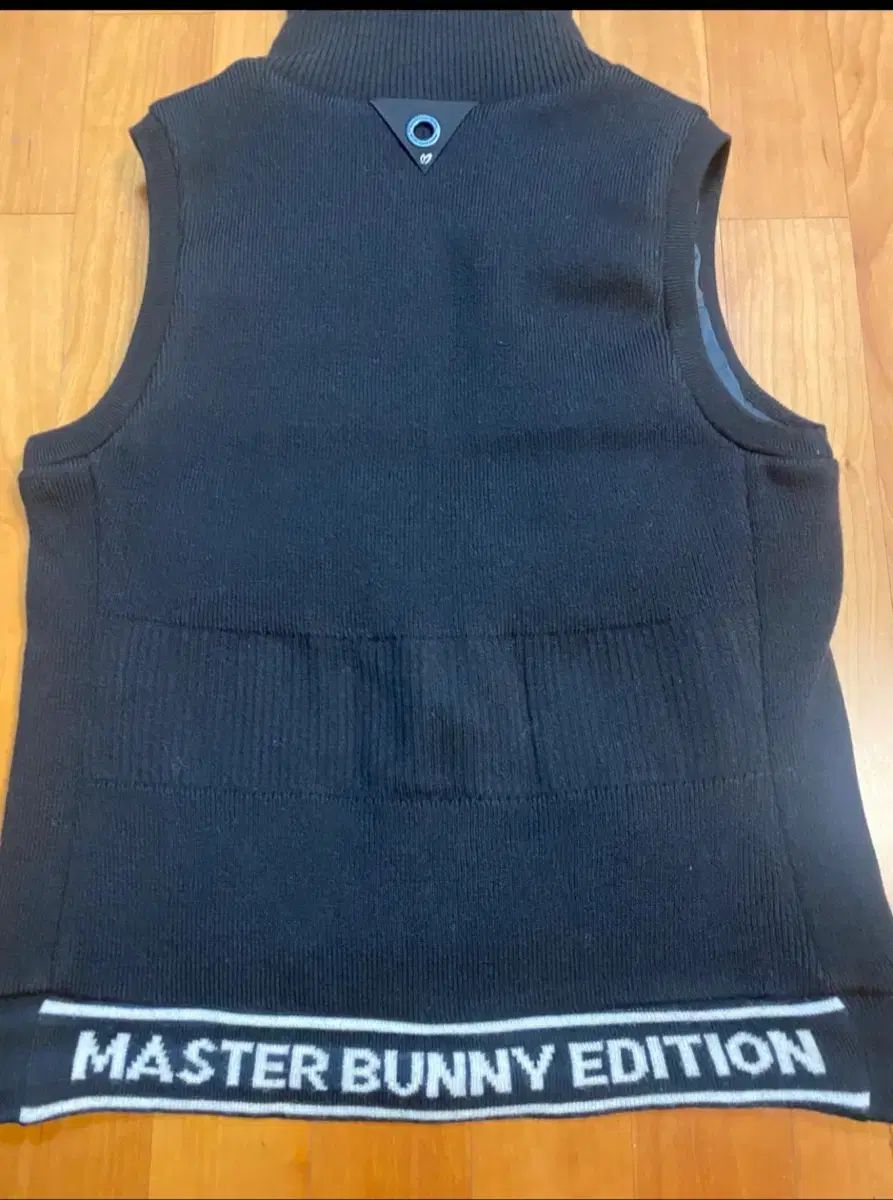 貼り合わせグースファー ダウンベスト