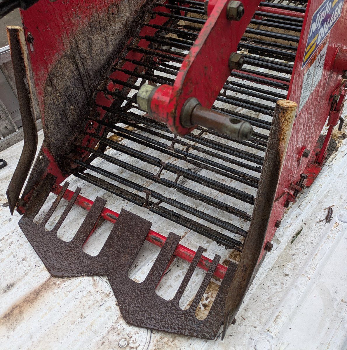 鹿児島発 ニプロ松山 トラクター用 掘取機 BL65SFDGー1S 三点リンク