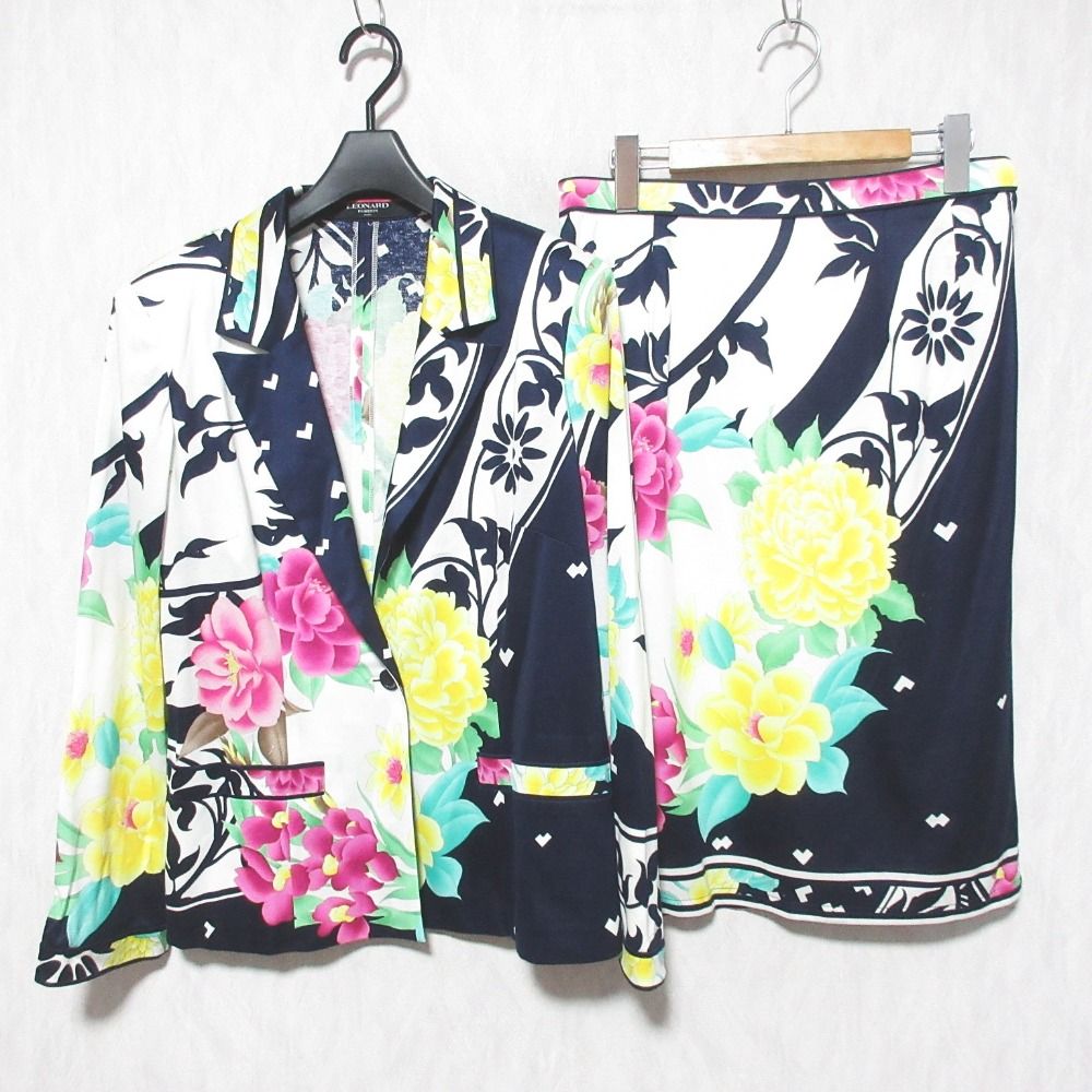 LEONARD FASHION レオナール フラワープリント カットソージャケット スカート スーツ セットアップ ネイビー マルチ レディース 古着