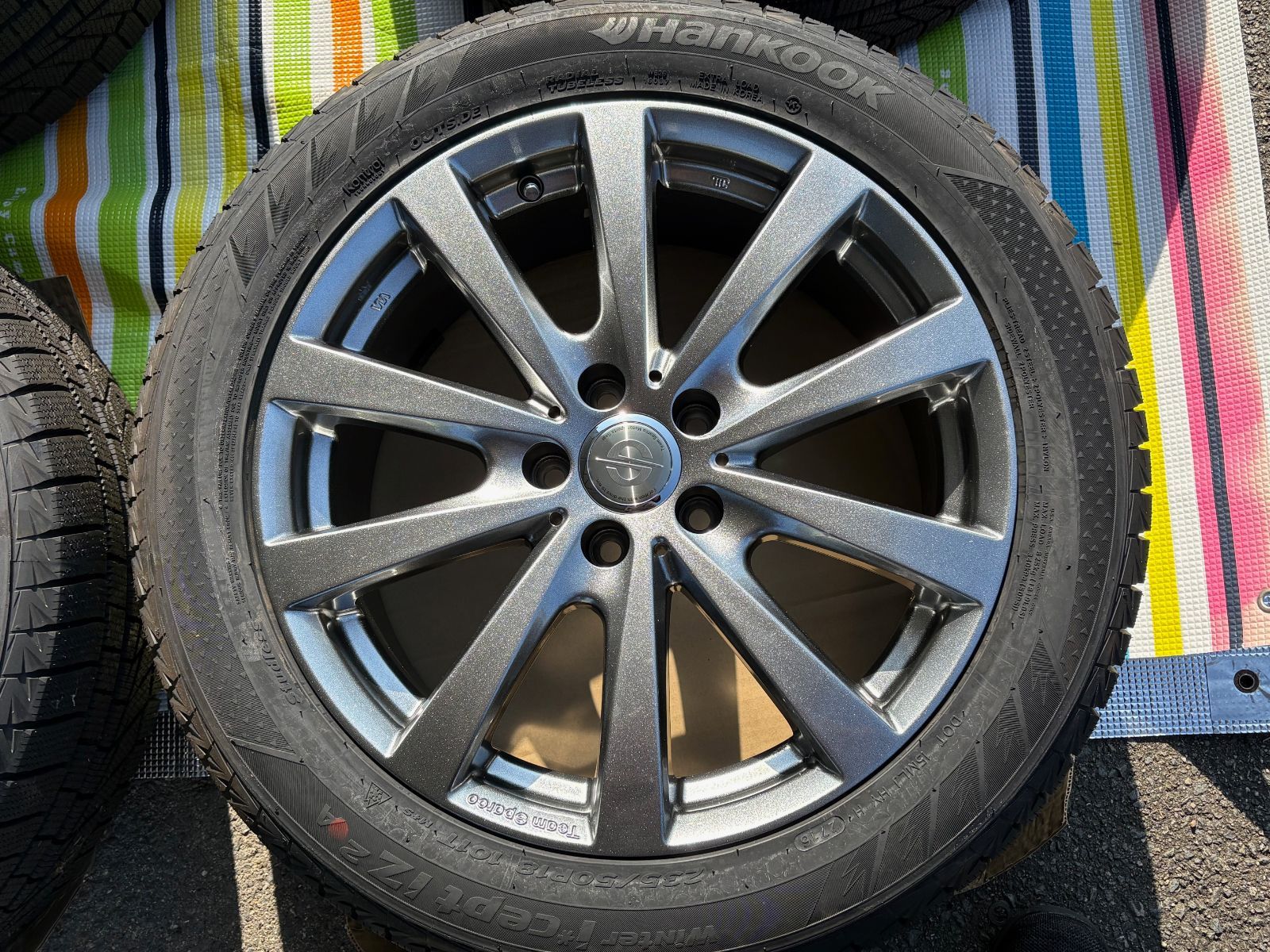 未装着品 アウディQ 3用チームスパルコ18 8 J 5 112 ハンコックウィンターIセプトIZ 2235 50 R 194本セット