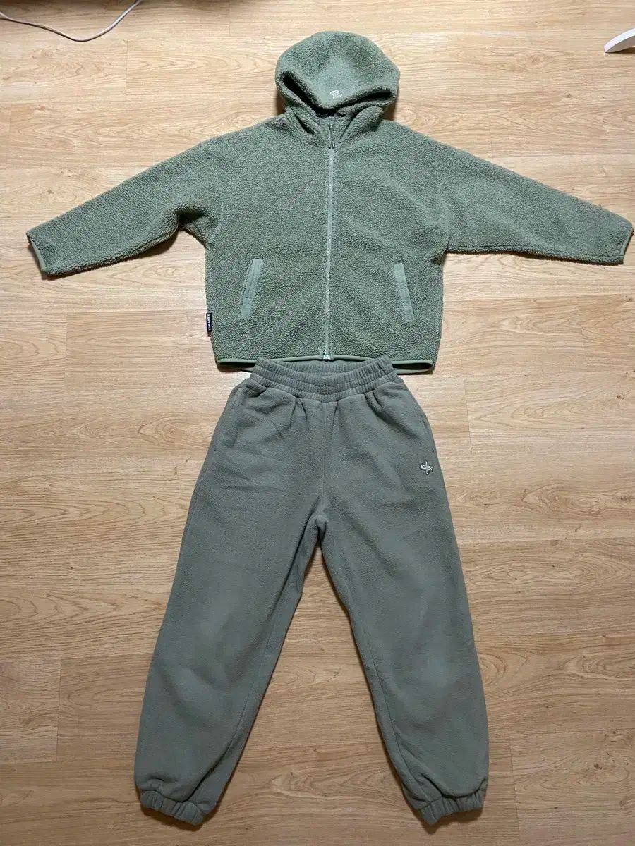 ゼクシィミックス ボア 起毛 フリース ジップアップ ジョガーパンツ SET