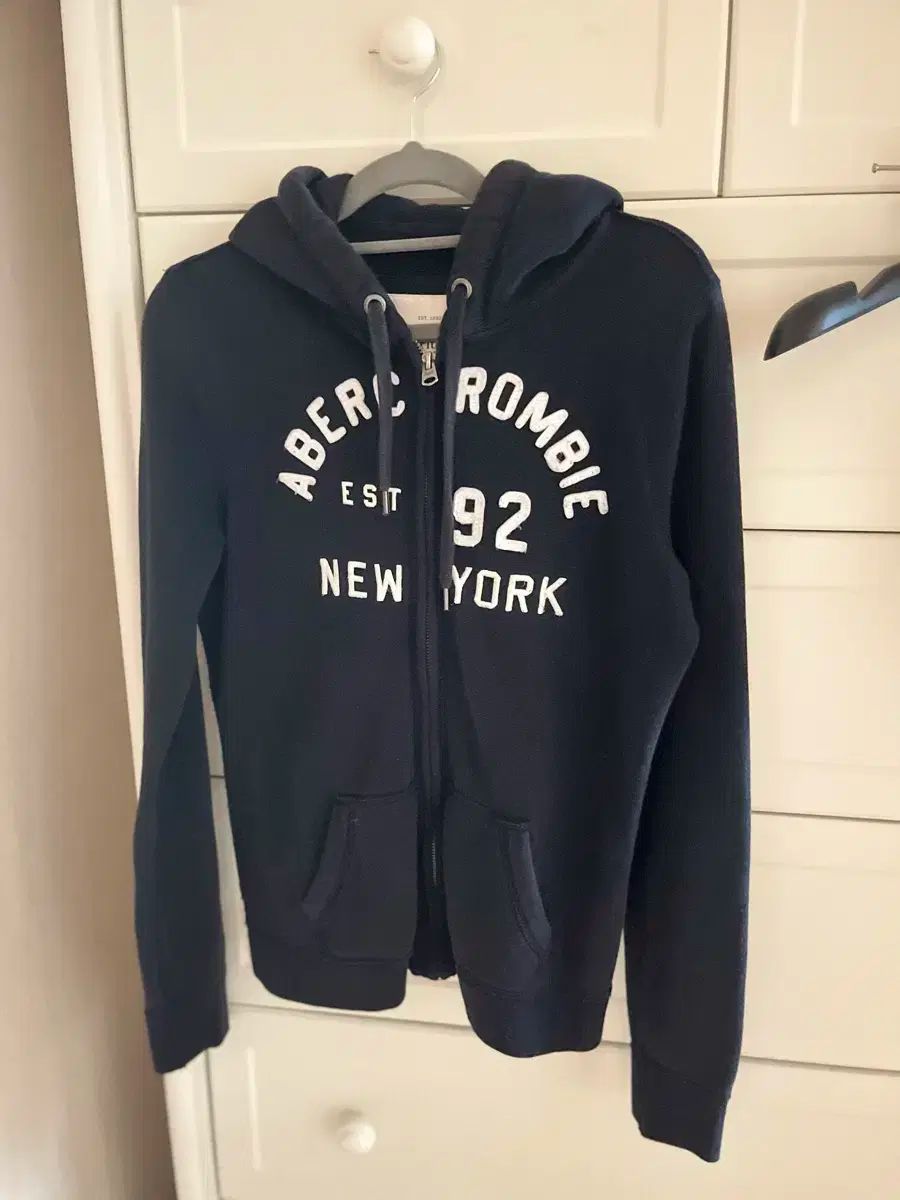 アバクロンビー 起毛 フードジップアップ m 44-55 スリム