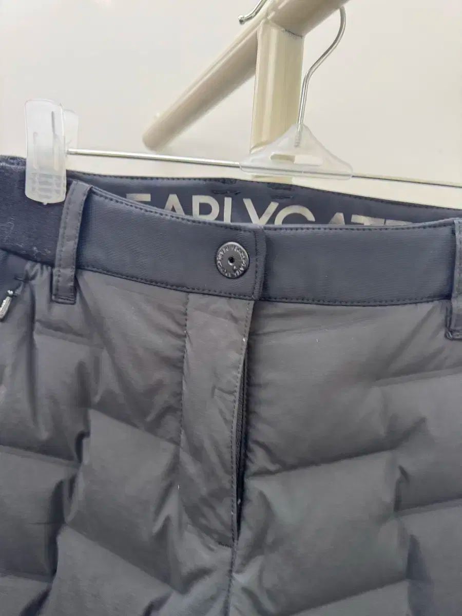 ゴルフウェア ダウンパンツ