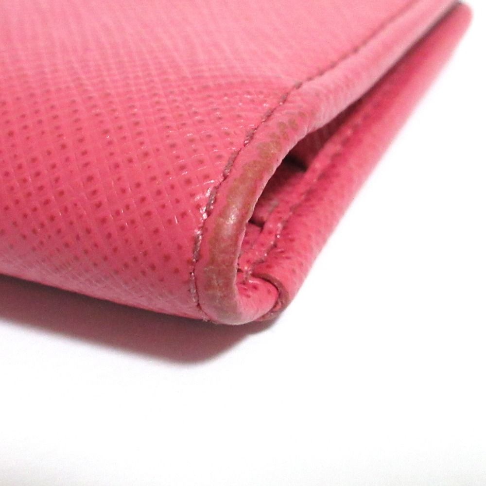 サフィアーノレザー