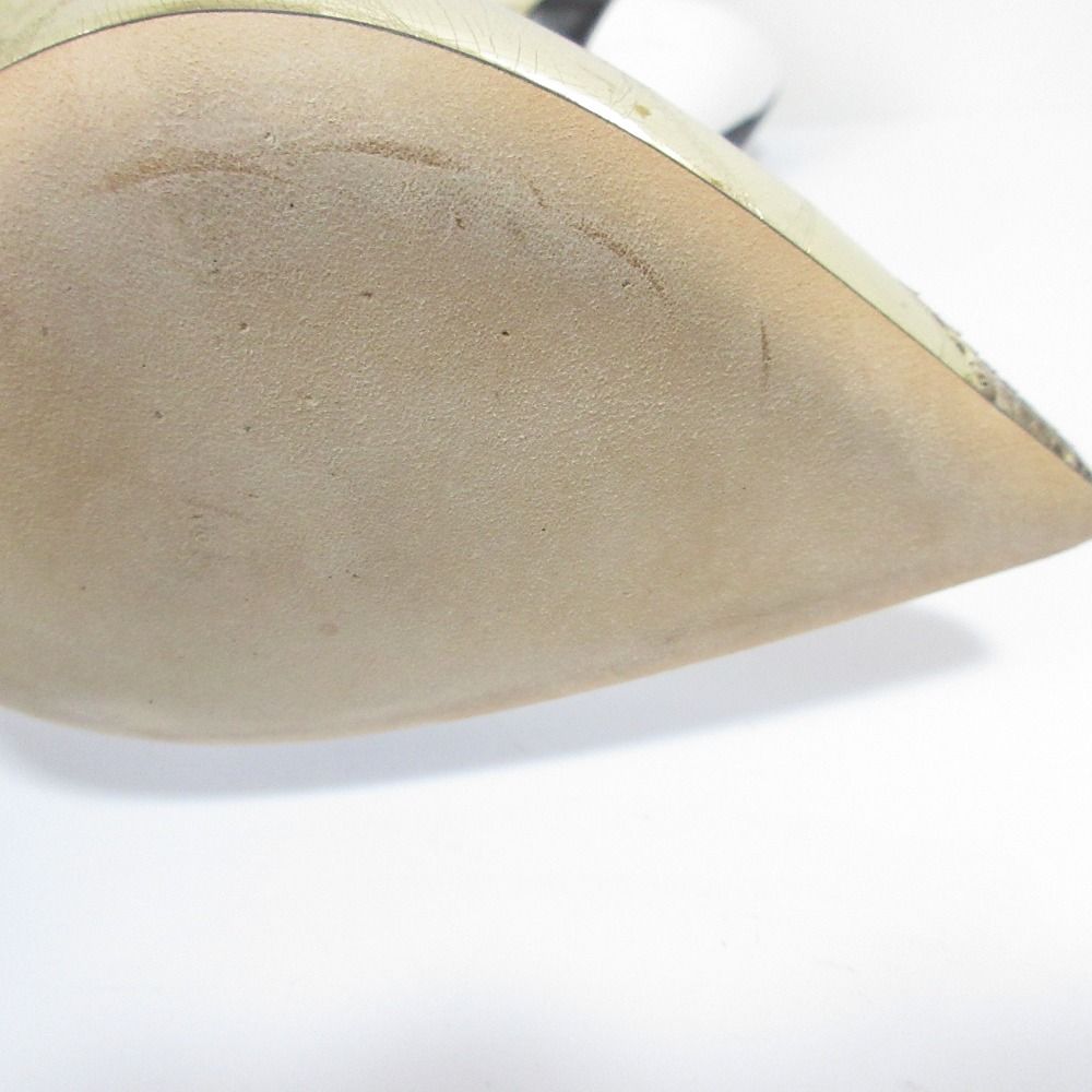 ポインテッドトゥパンプス ホワイト