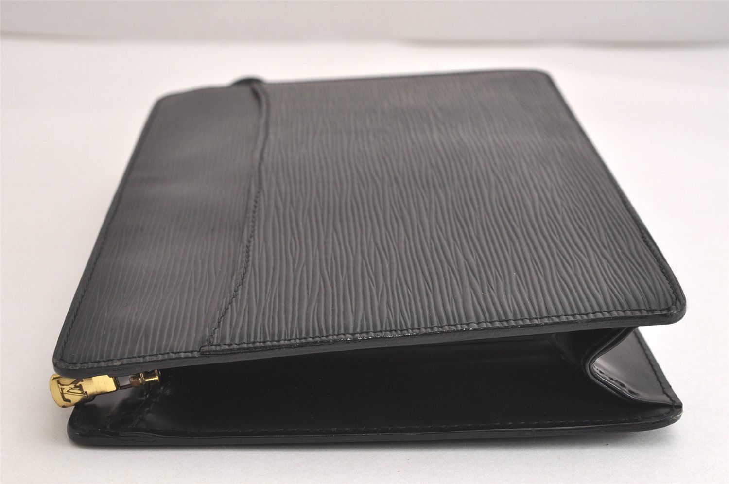 今だけ LOUIS VUITTON ルイヴィトン エピ ポシェット オム クラッチハンドバッグ ブラック M52522 LV 4259N 【即納】品質100％ 保証！