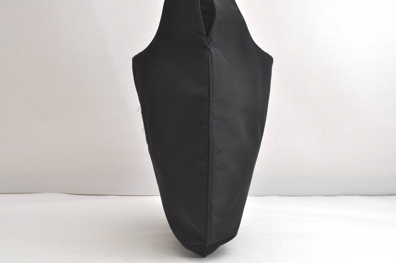 レザー ブラック