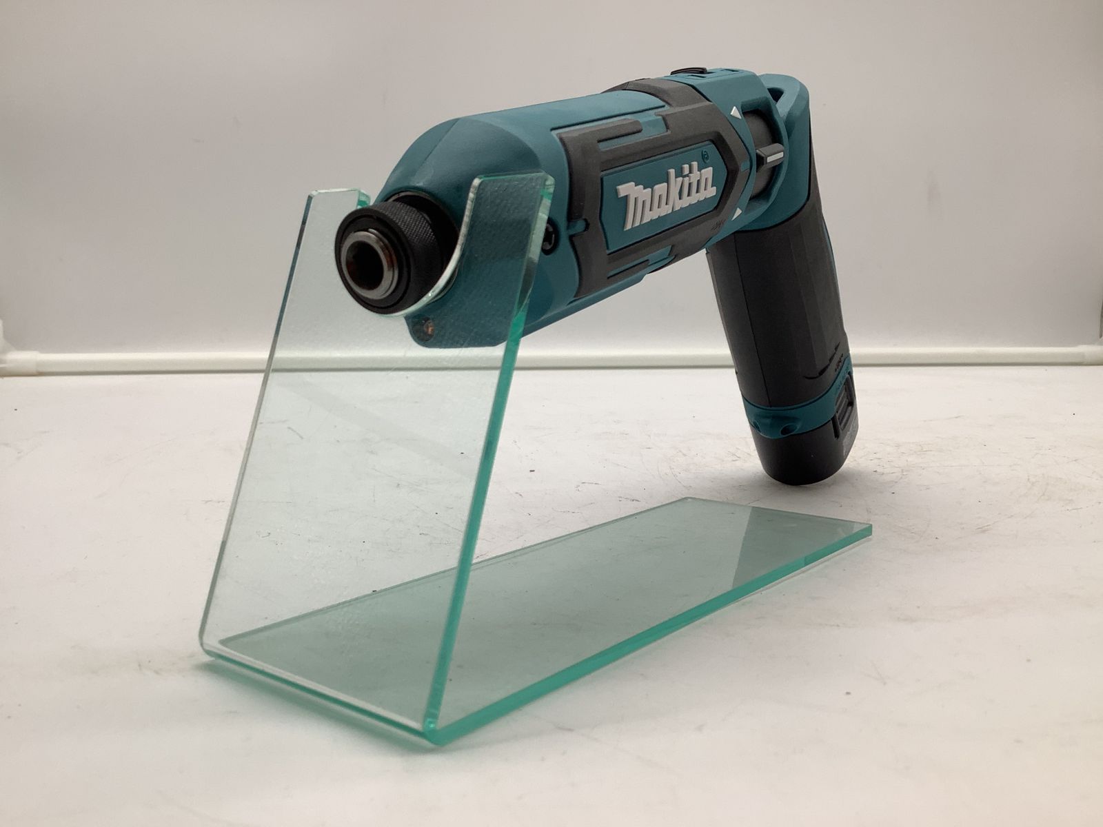 Makita マキタ 7.2v充電式ペン型インパクトドライバ TD022DSHX ITPDMF7HK5T3 エコツール笠寺店 M02