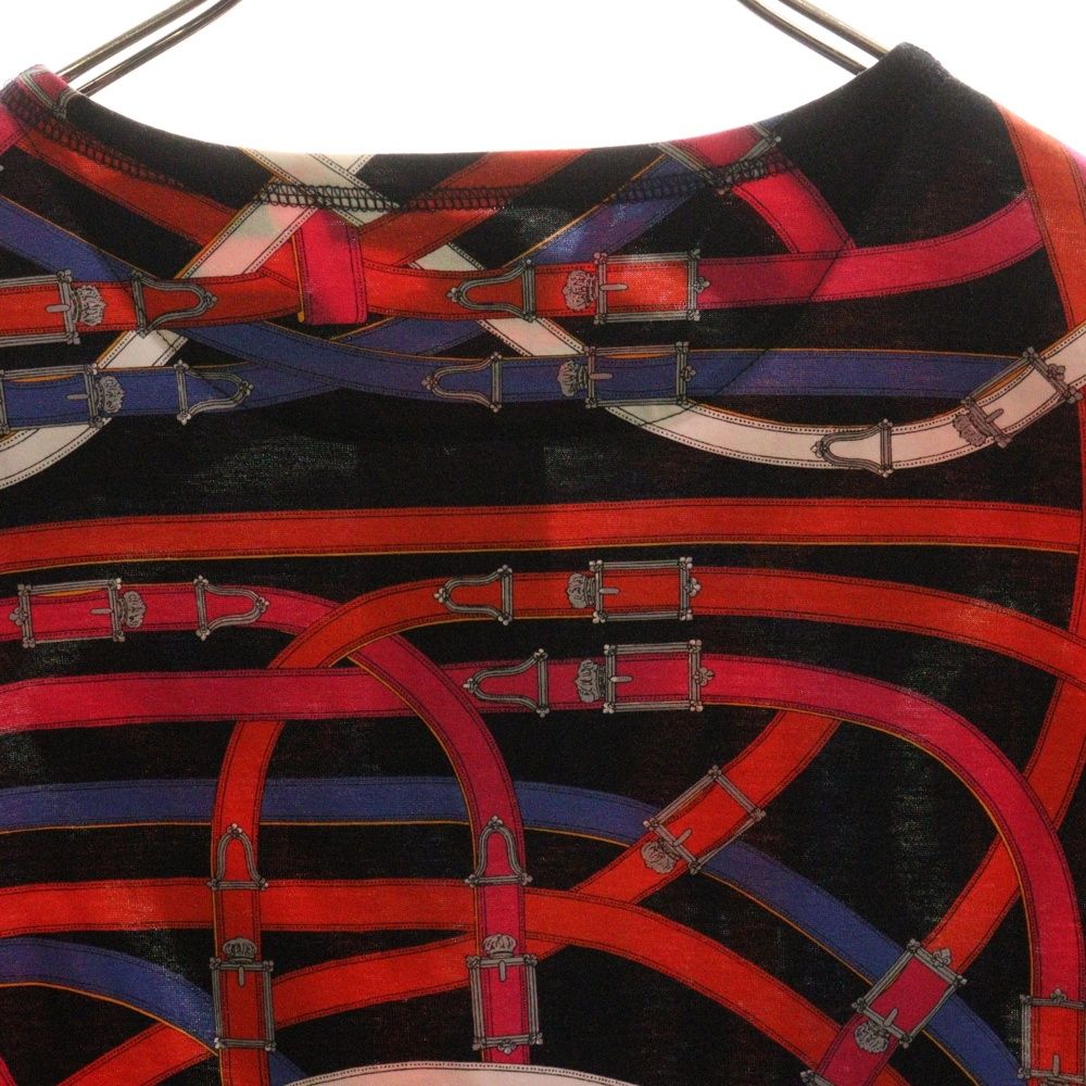 ベルト総柄プリント クルーネック