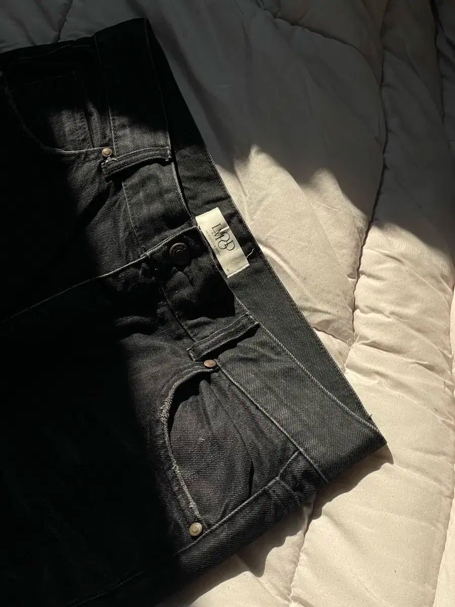 エルムード LMOOD スラッシュ フ デニム ウォッシュド ブラック 48