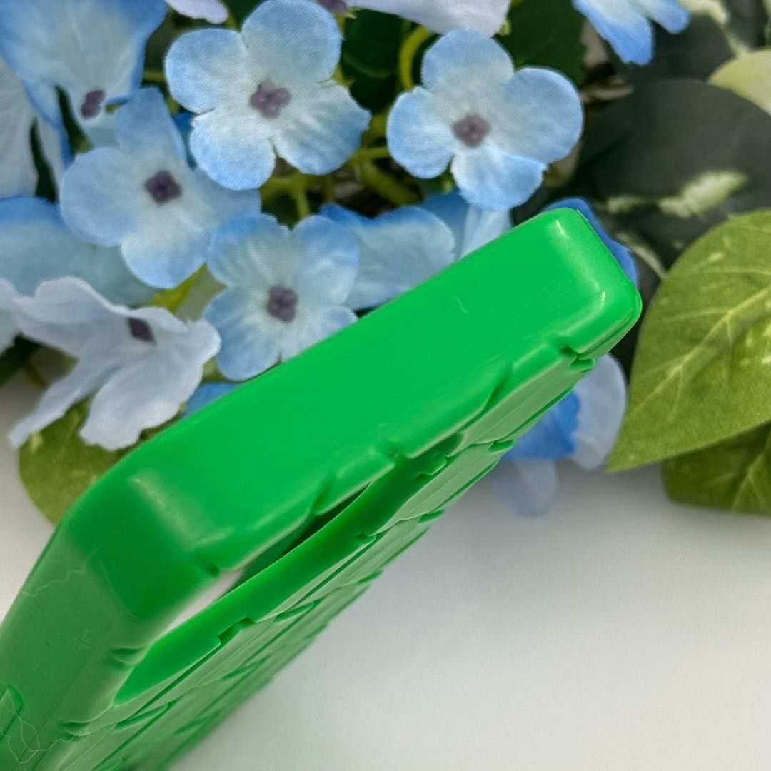 ボッテガヴェネタ iPhone14 Pro 緑 スマホケース 071250 - メルカリ