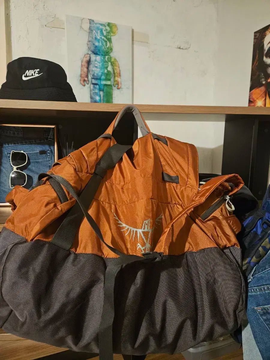 登山リュック オレンジ