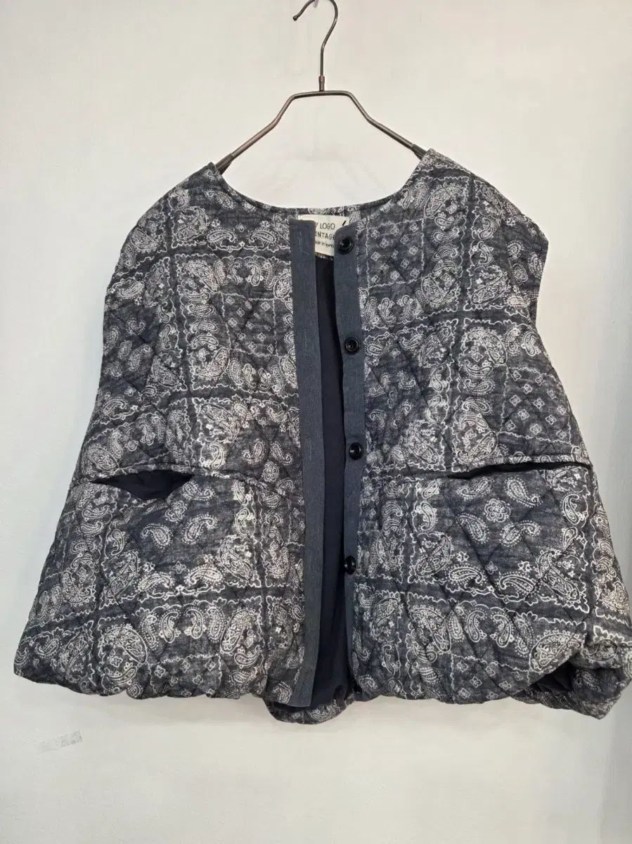 ペイズリーバルーンキルティングベスト