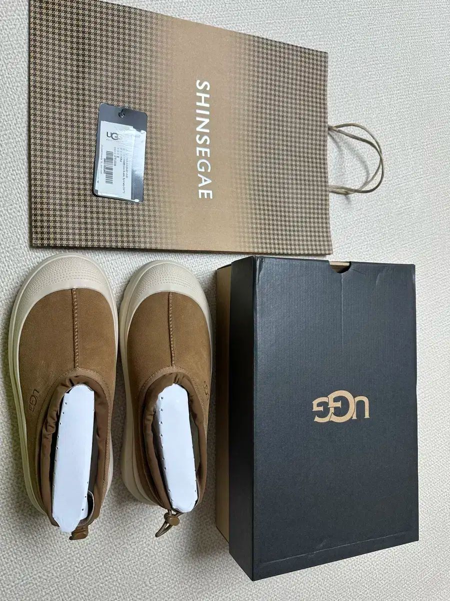 UGG アグ タスマン ハイブリッド 9サイズ