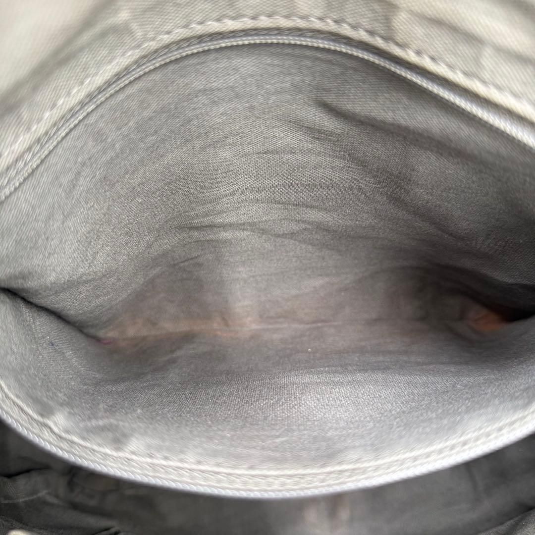 Vivienne アーサー