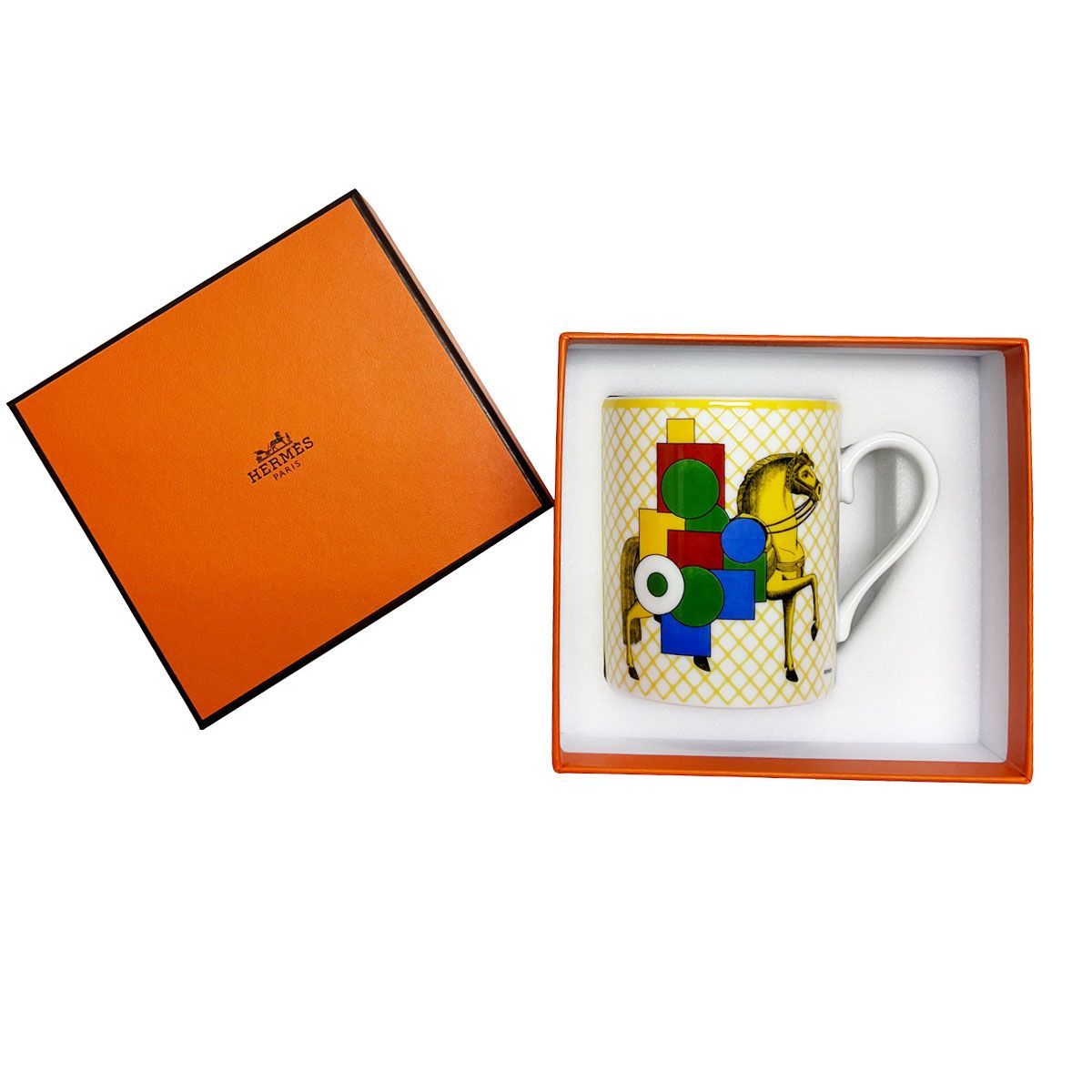  エルメス 食器 マグ HERMES 059231 P No 2 マグカップ 300 ml CAVALIER EN FORMES カヴァリエ アン フォルム イエロー系マルチ マグカップ 食器 キャラクターグッズ