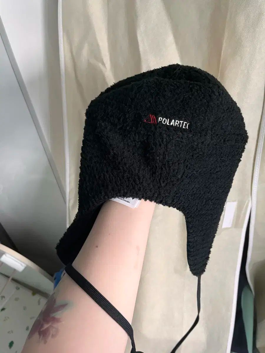 サロモン シエラ フリース ビーニー ブラック