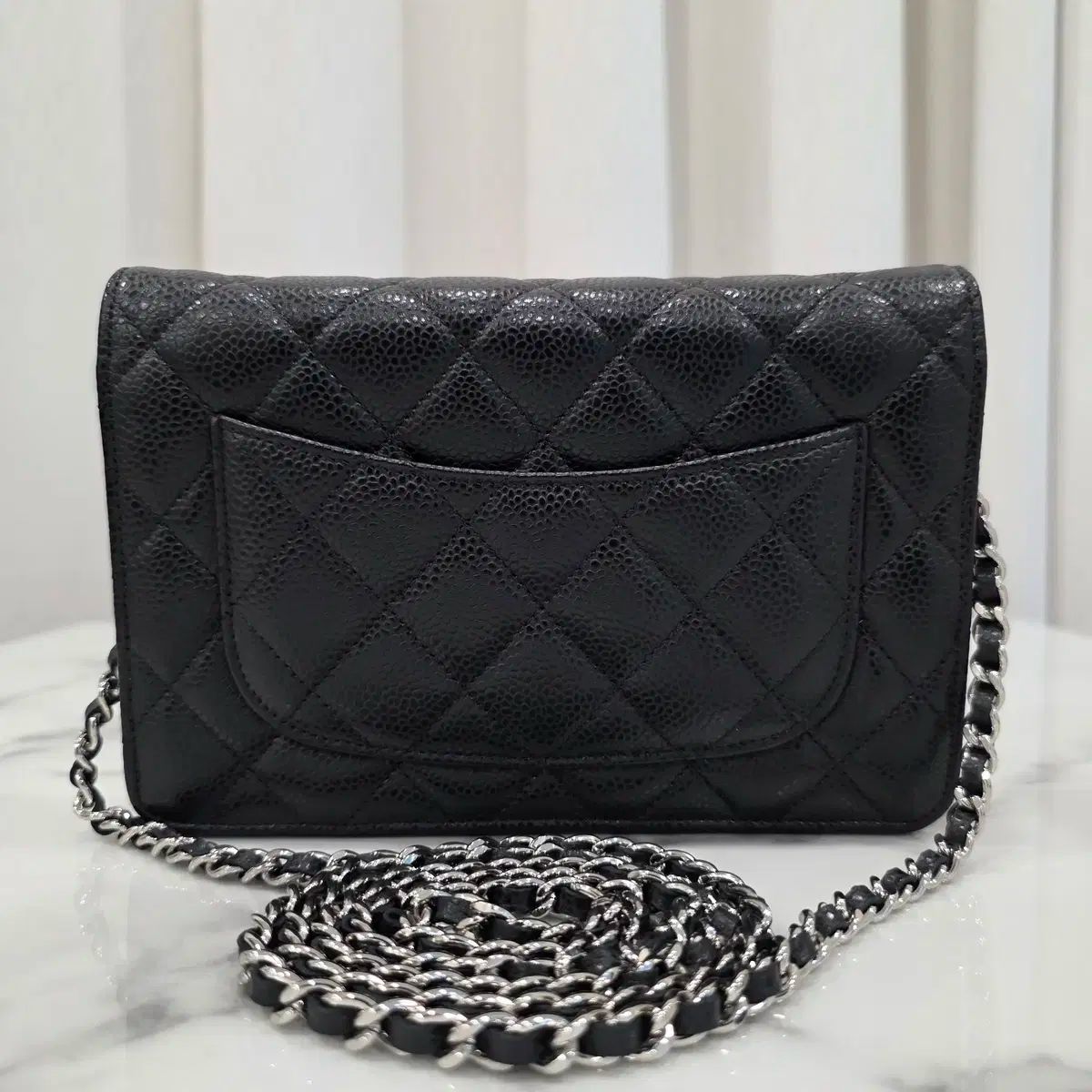 数 CHANEL キャビア WOC ブラック シルバー 26番台