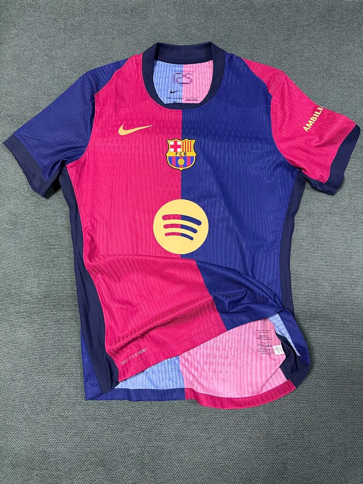 24-25 バルセロナ 支給品 ドメスティック トラベルシーズン