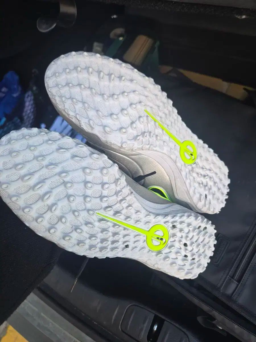 ナイキ ティエンポ レジェンド 10 TF サッカーシューズ 265