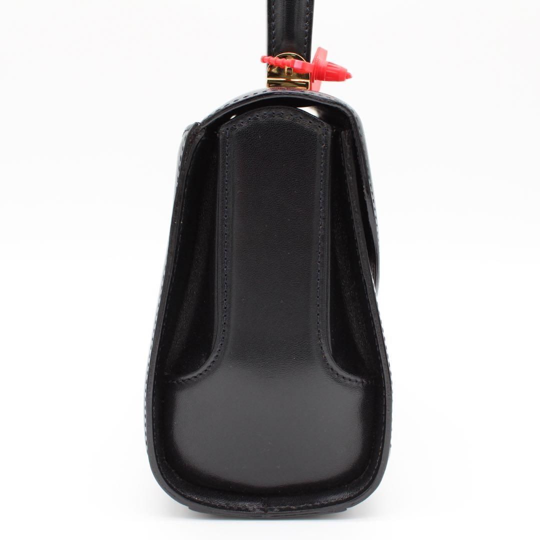 レザー ブラック