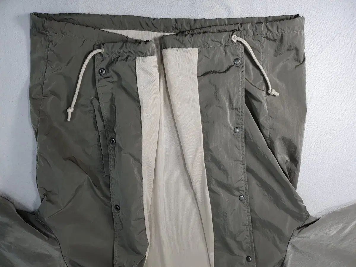 ウィンドブレーカー ウーブン