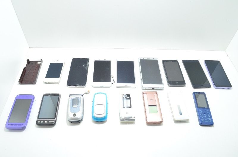携帯電話　ジャンク　まとめ売り ガラケー まとめ売り 22台 携帯電話 充電器 ジャンク ガラケー まとめ