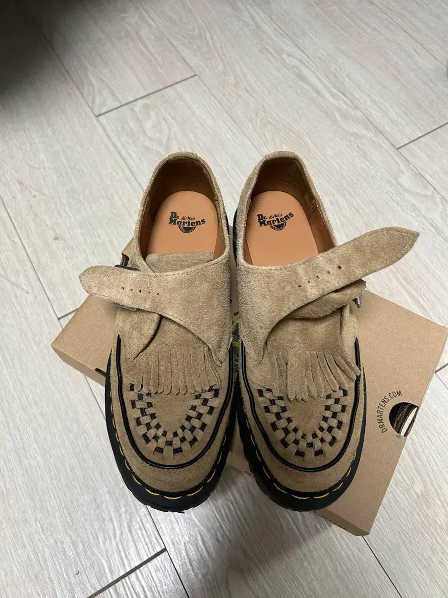 DR. MARTENS ドクターマーチン ラムゼイスウェード 260