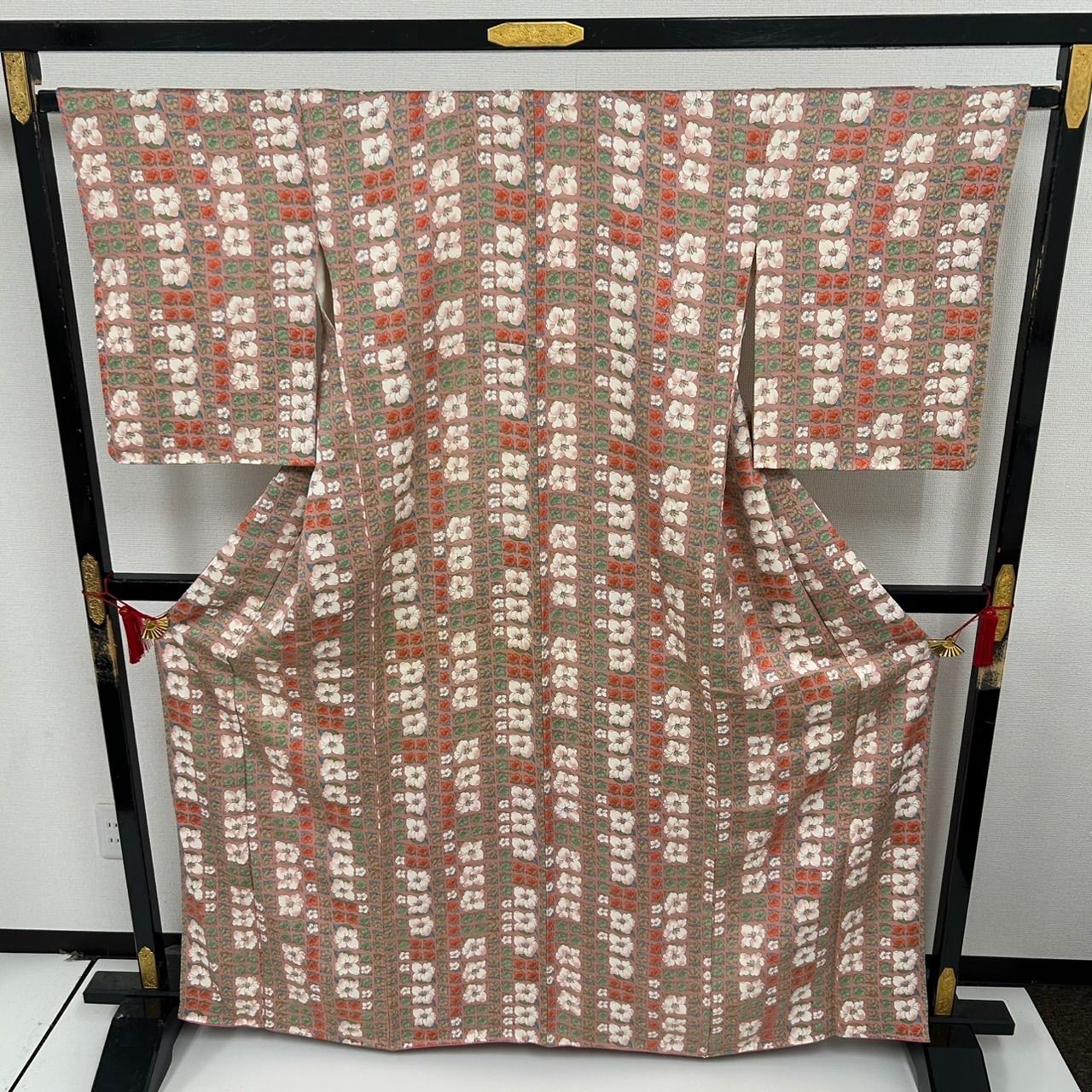 小紋 裄65.5 可愛い花柄の染め 正絹 着物 MK-1185 - メルカリ