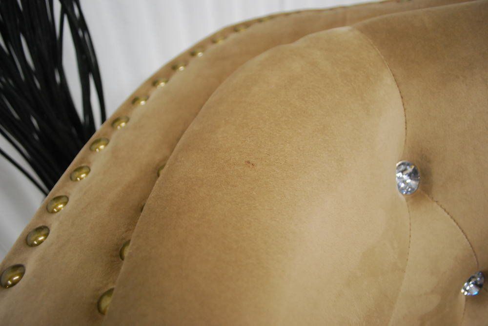 チェスターフィールド調 曲線優雅なデザイン