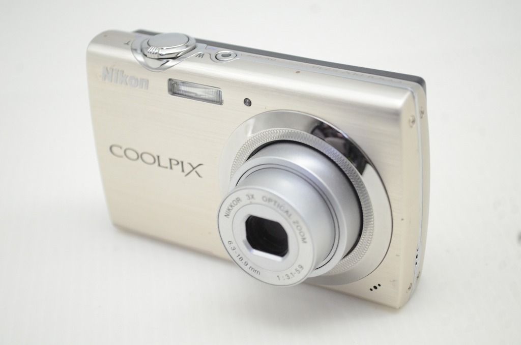 Nikon ニコン COOLPIX S230 コンパクトデジタルカメラ シルバー