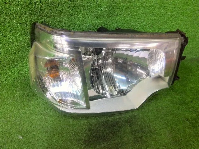車 NV100クリッパー GBD-U71V U61 U62 右 ヘッドランプ ヘッドライト