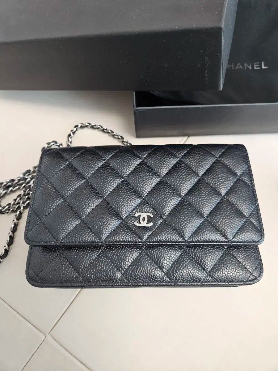 シャネル キャビア ブラック WOC シルバー