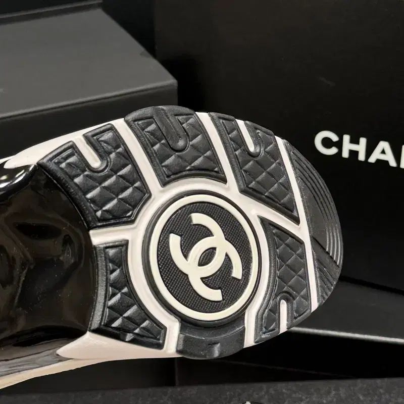 クルーズ スニーカー