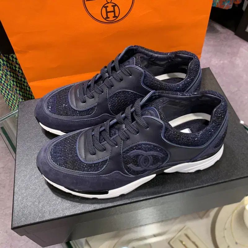 シャネル ツイード クルーズ スニーカー ブラック ネイビー