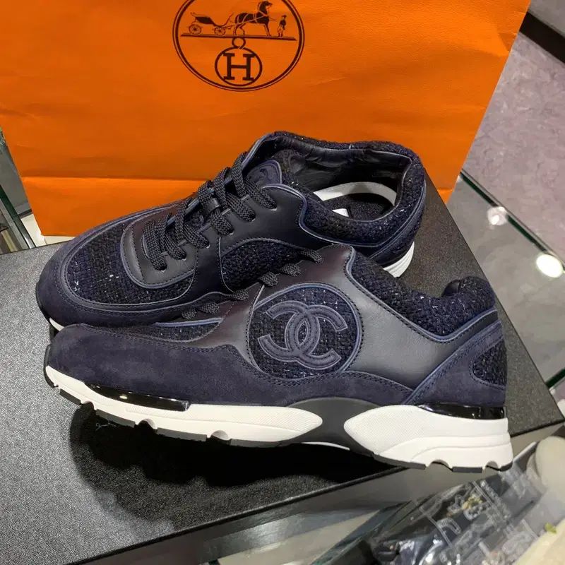 シャネル ツイード クルーズ スニーカー ブラック ネイビー