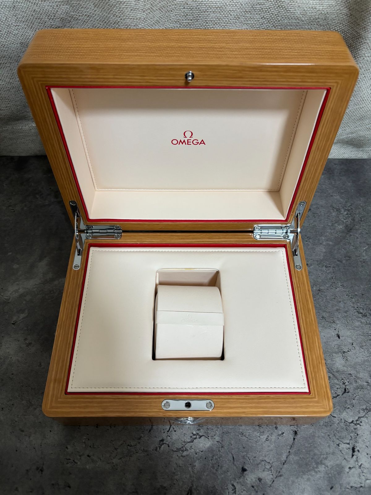 オメガ OMEGA 空箱 腕時計ケース BOX 取扱説明書 巾着 カードケース付