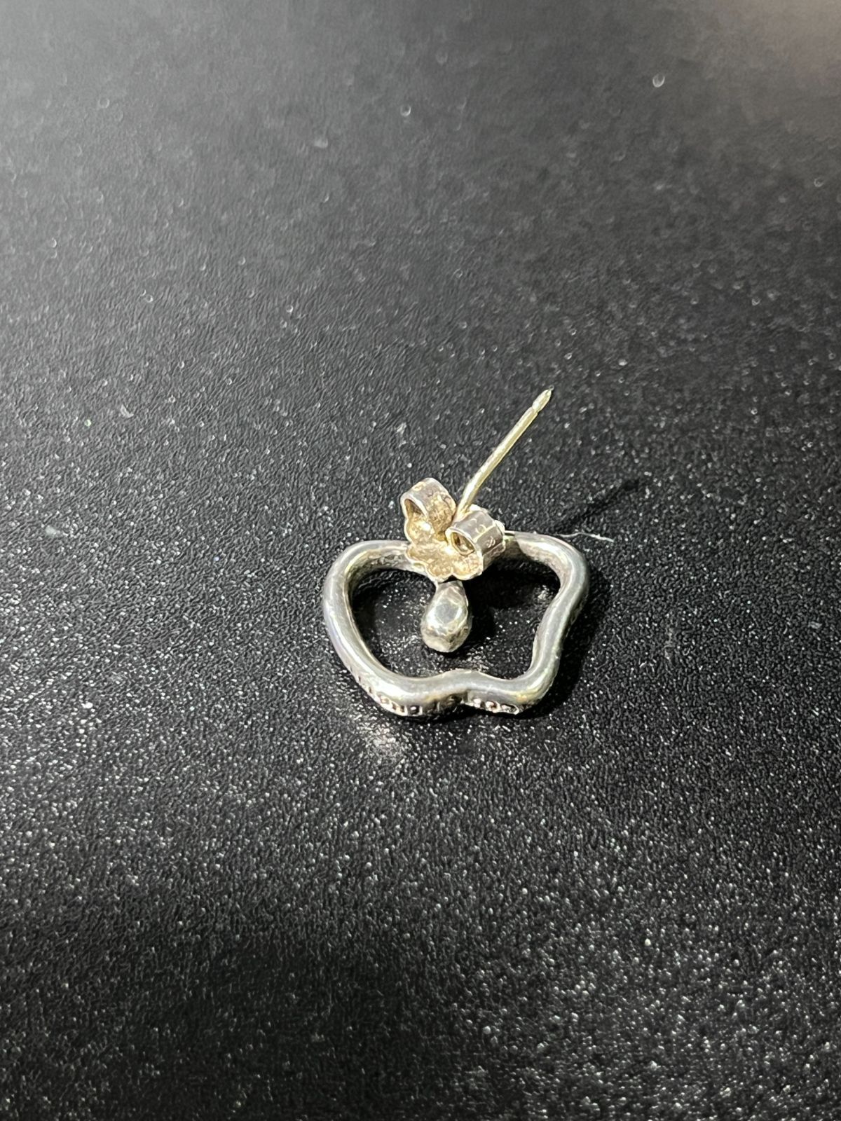 ティファニー Sv925 ピアス片方 アップル 1.9g B25102596 - メルカリ