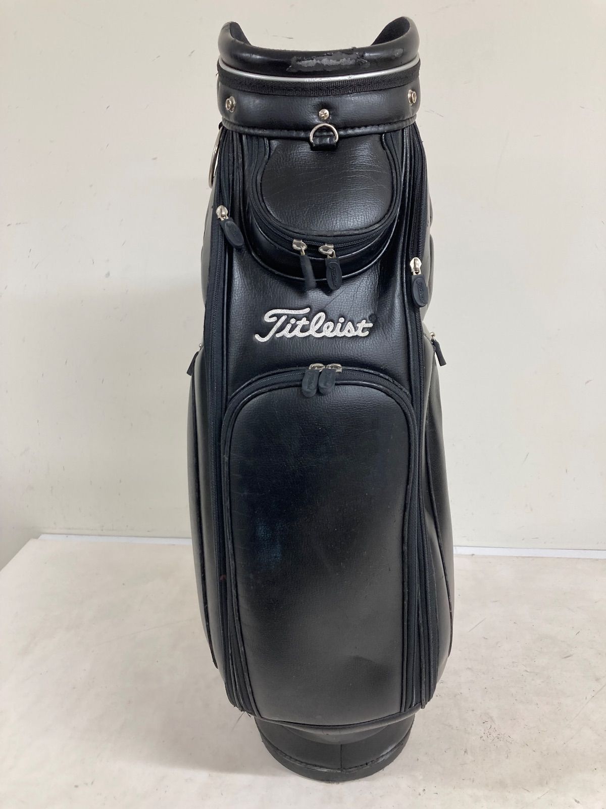 タイトリスト キャディバッグ Titleist キャディーバック ゴルフバック Titleist新品タイトリスト ゴルフ プレミアム | 新作 - ホワイト スタンド式 スリム TITLEIST(タイトリスト) キャディバッグ９型