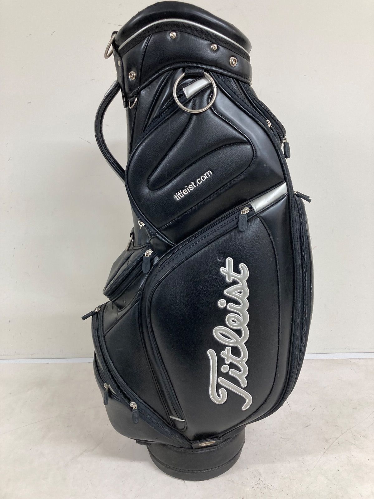 タイトリスト キャディバッグ Titleist キャディーバック ゴルフバック Titleist新品タイトリスト ゴルフ プレミアム | 新作 - ホワイト スタンド式 スリム TITLEIST(タイトリスト) キャディバッグ９型