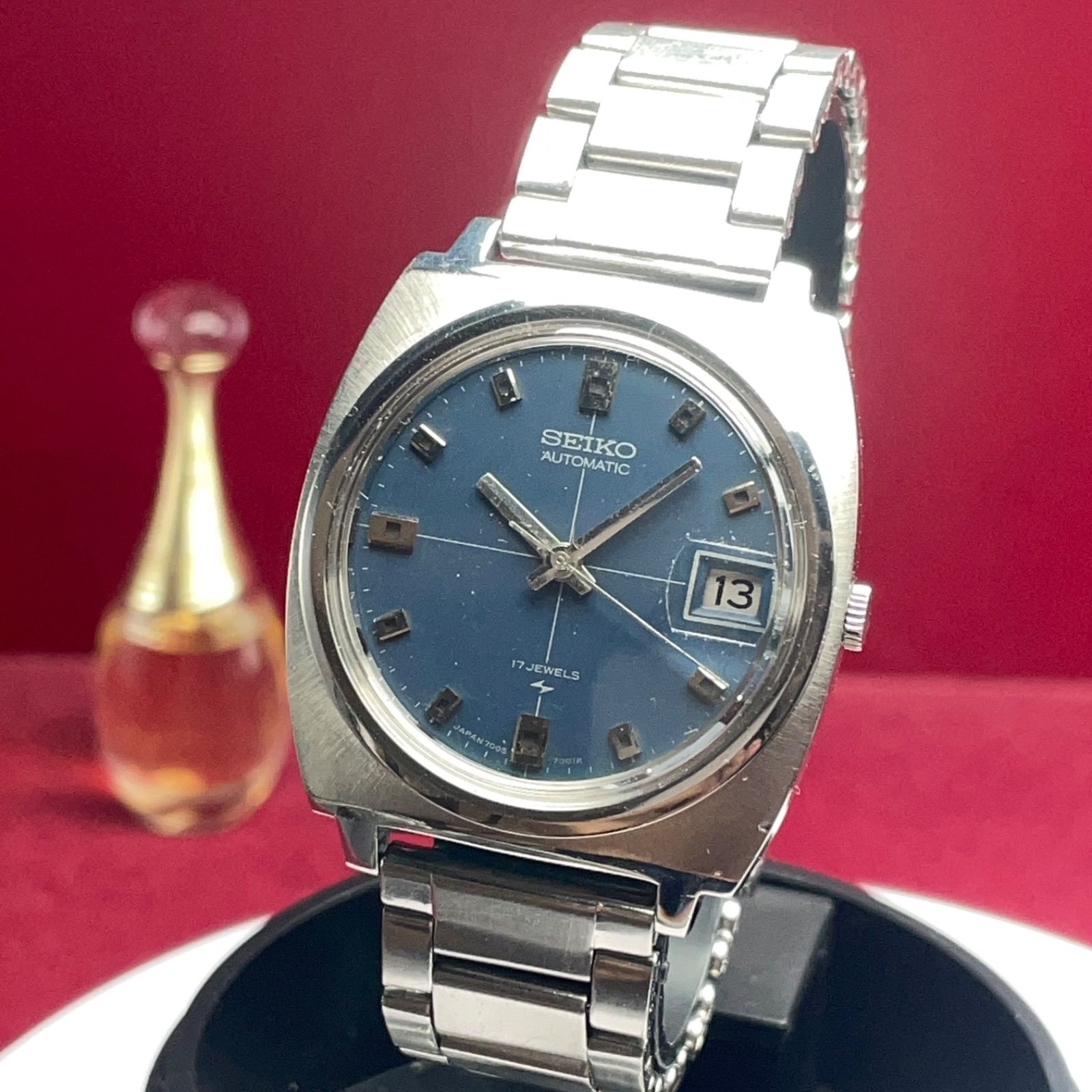 ブルーグレー文字盤